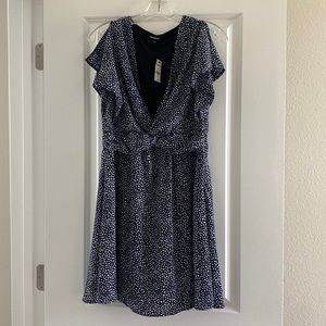 🔥NWT🔥Express Black, Blue & White Dot Dress with Flutter Sleeves size M